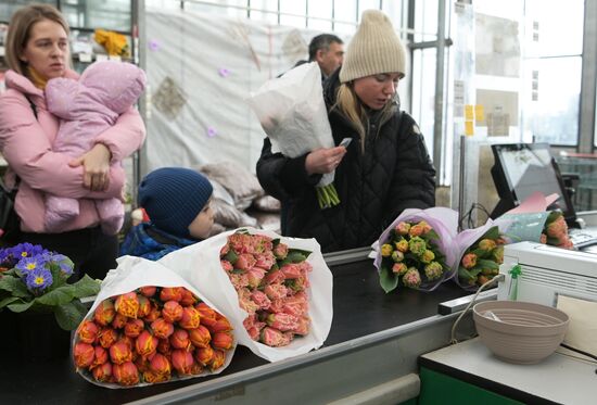 Russia Women’s Day Preparations