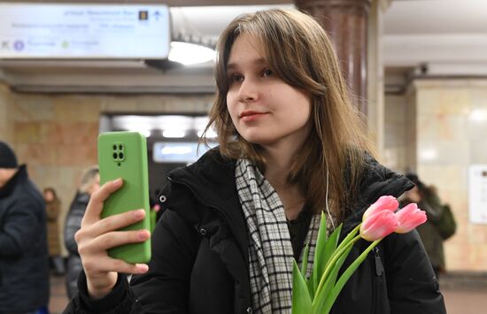 Russia Women's Day Metro