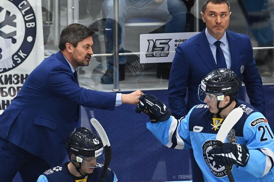 Russia Ice Hockey Kontinental League Sibir - Avangard