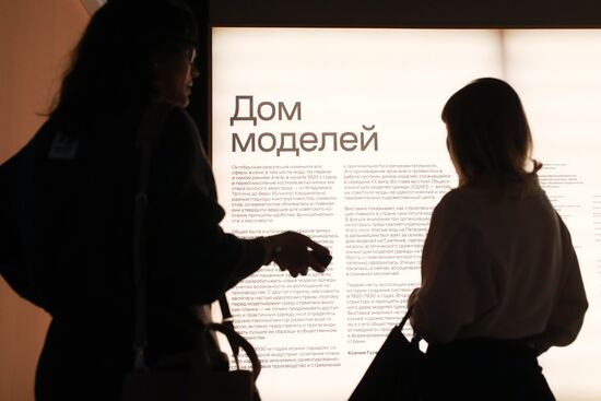 Russia Fashion Exhibition