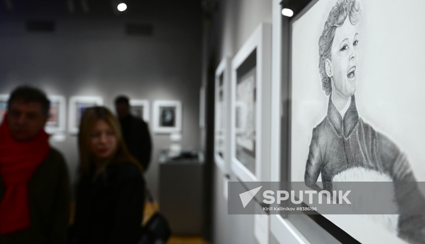 Russia Bout Artworks Exhibition