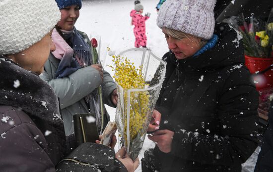 Russia Women’s Day Flower Sales