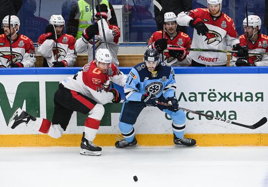 Russia Ice Hockey Kontinental League Sibir - Avangard