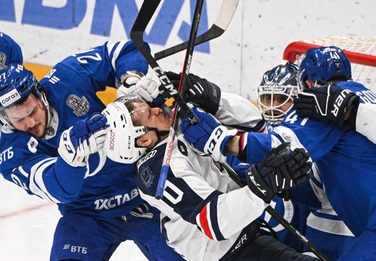 Russia Ice Hockey Kontinental League Dynamo - Torpedo