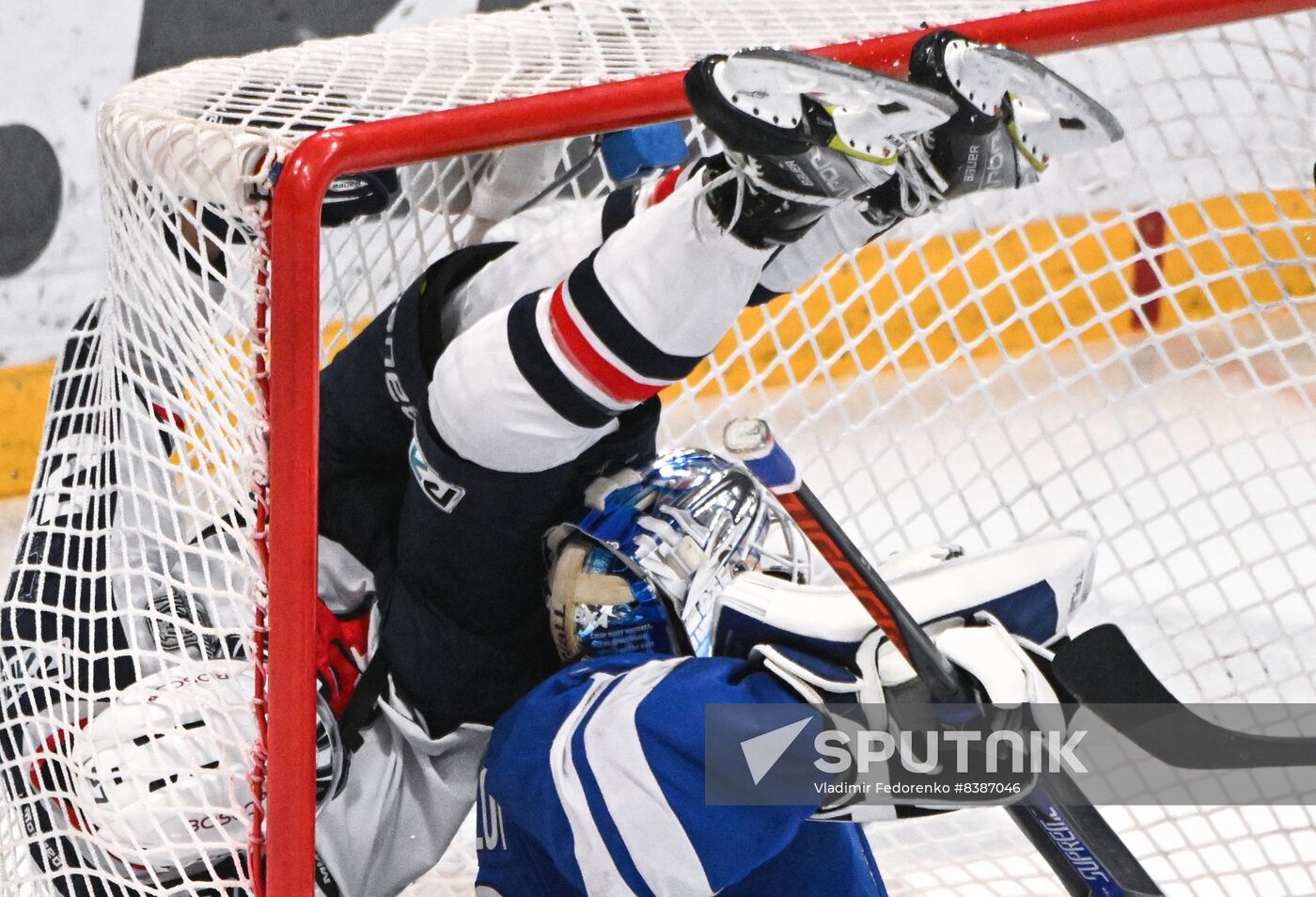 Russia Ice Hockey Kontinental League Dynamo - Torpedo