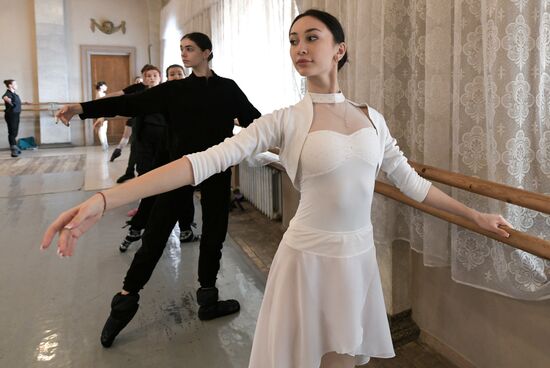 Russia Ukraine Military Operation Ballet Theatre