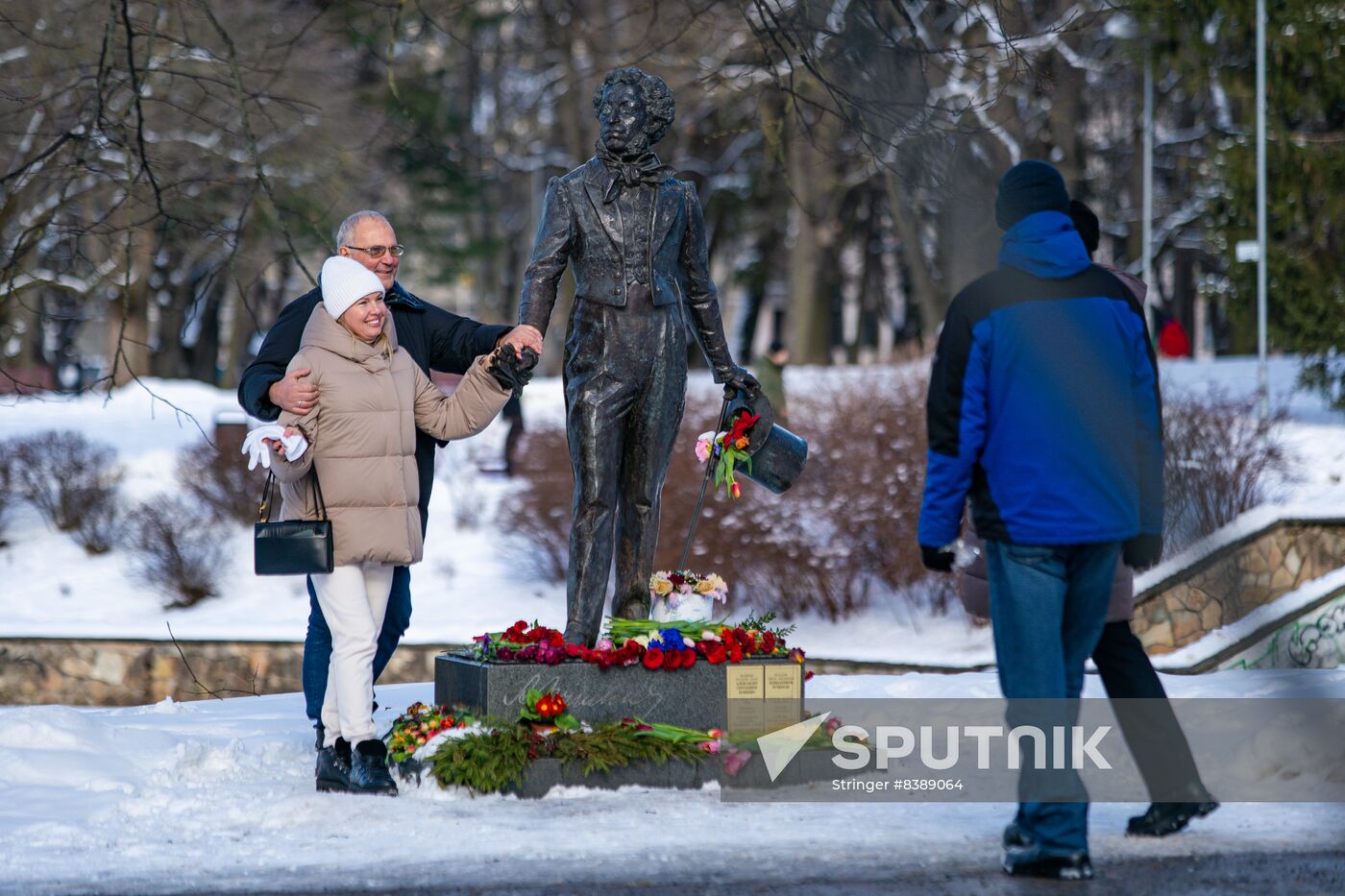 Latvia Russian Poet Monument Dismantling