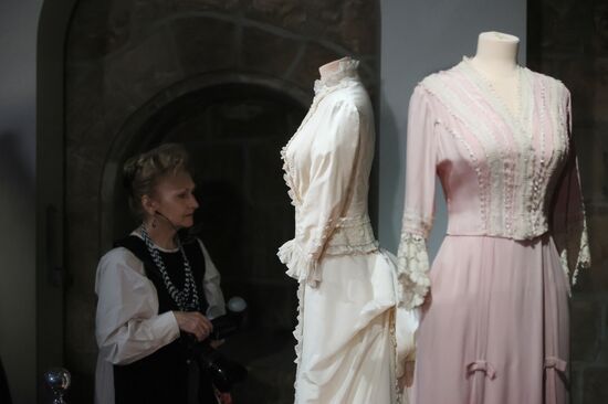 Exhibition Lamanova: Russian Dress Code