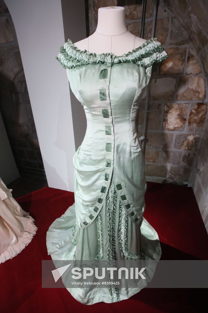 Exhibition Lamanova: Russian Dress Code