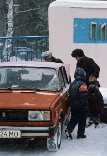 Worker of Lenin Komsomol Car Plant