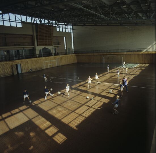 Members of Smena junior-league football school in training