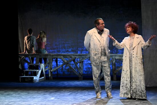 Russia Theatre Old Fashioned Comedy