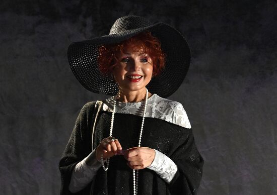 Russia Theatre Old Fashioned Comedy