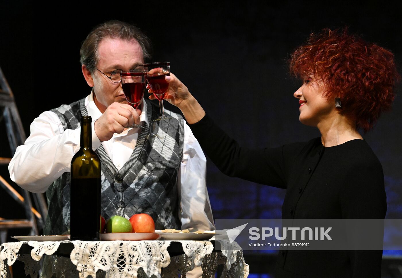 Russia Theatre Old Fashioned Comedy