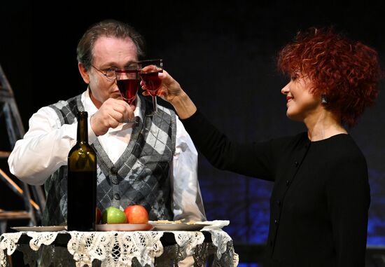 Russia Theatre Old Fashioned Comedy