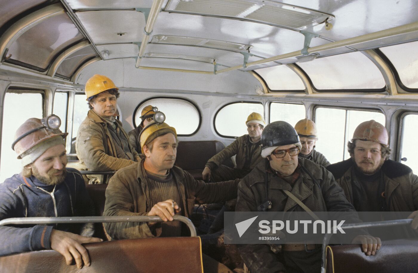 Construction of Kolyma hydroelectric power station