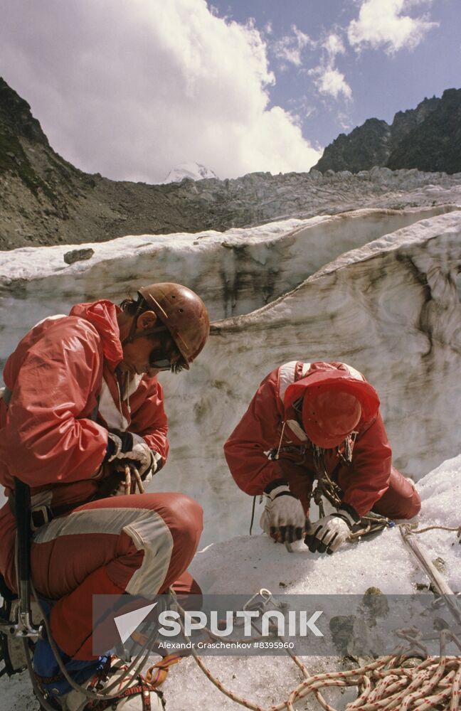 Alpinists in Elbrus region