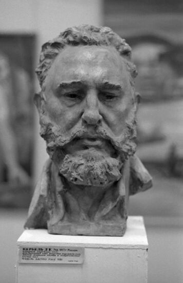Soviet sculptor Lev Kerbel