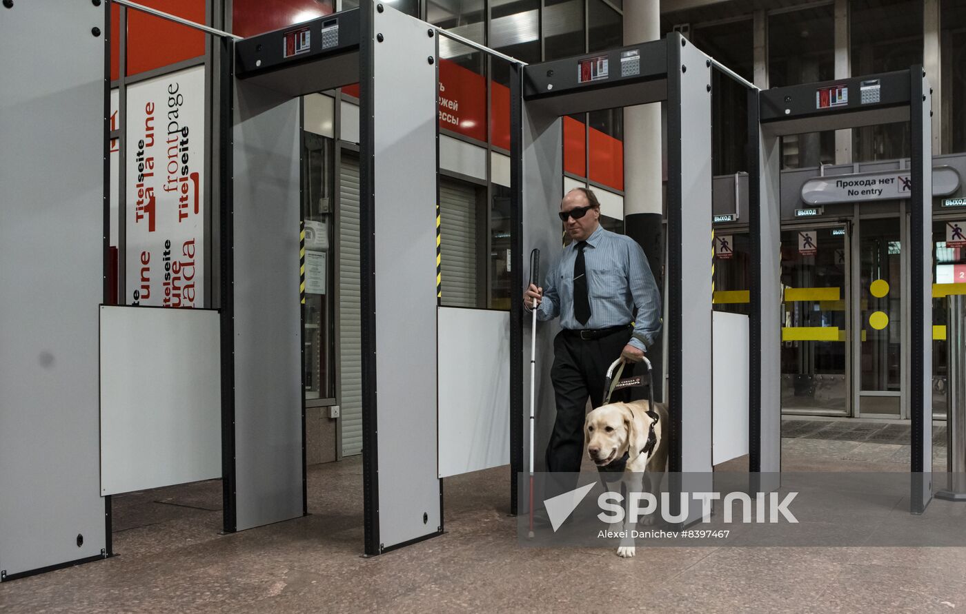Russia Guide Dogs Training
