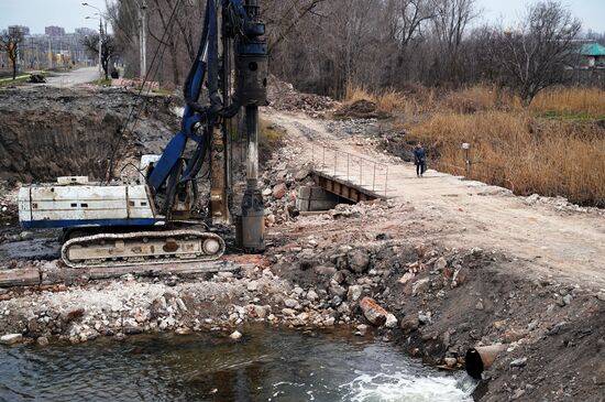 Russia Ukraine Military Operation Bridge
