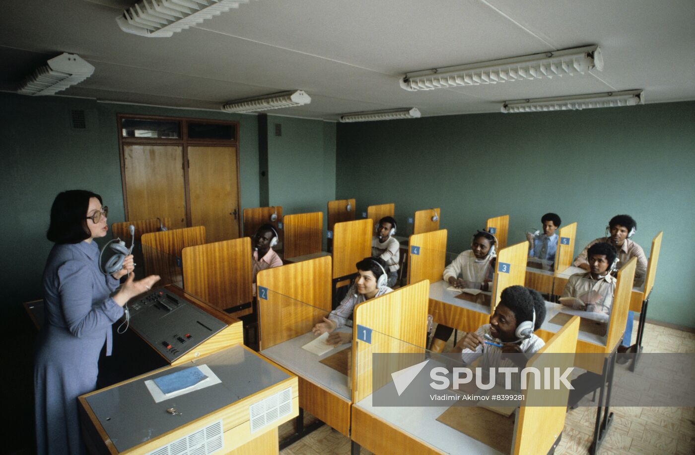 Language laboratory at Patrice Lumumba People's Friendship University