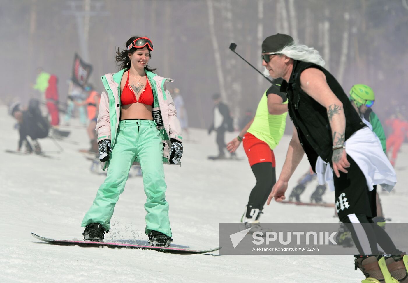 Russia Bikini Downhill