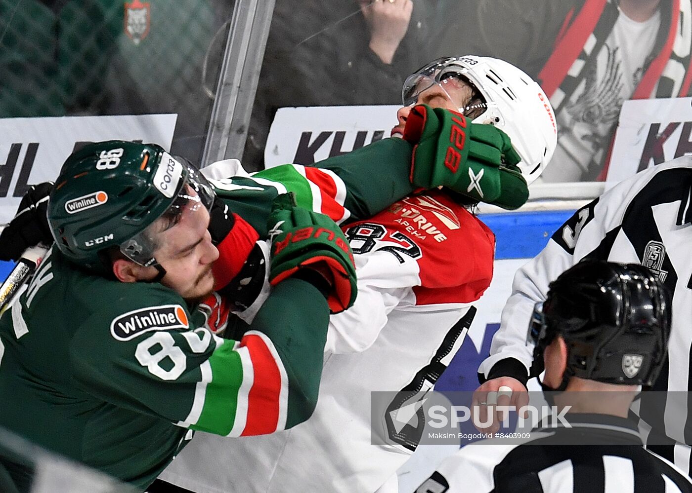 Russia Ice Hockey Kontinenal League Ak Bars - Avangard