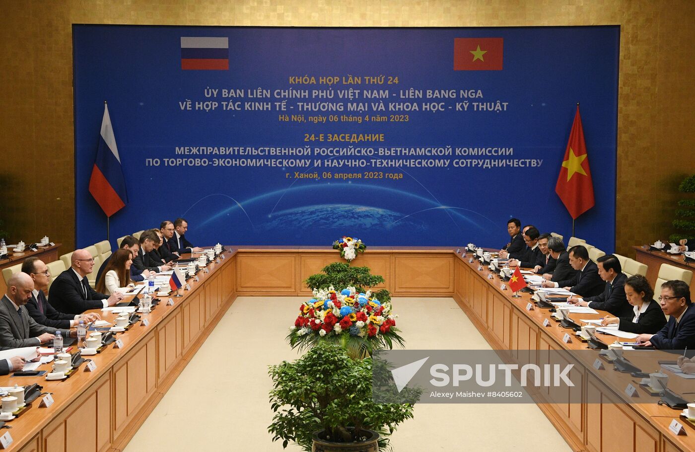 Vietnam Russia