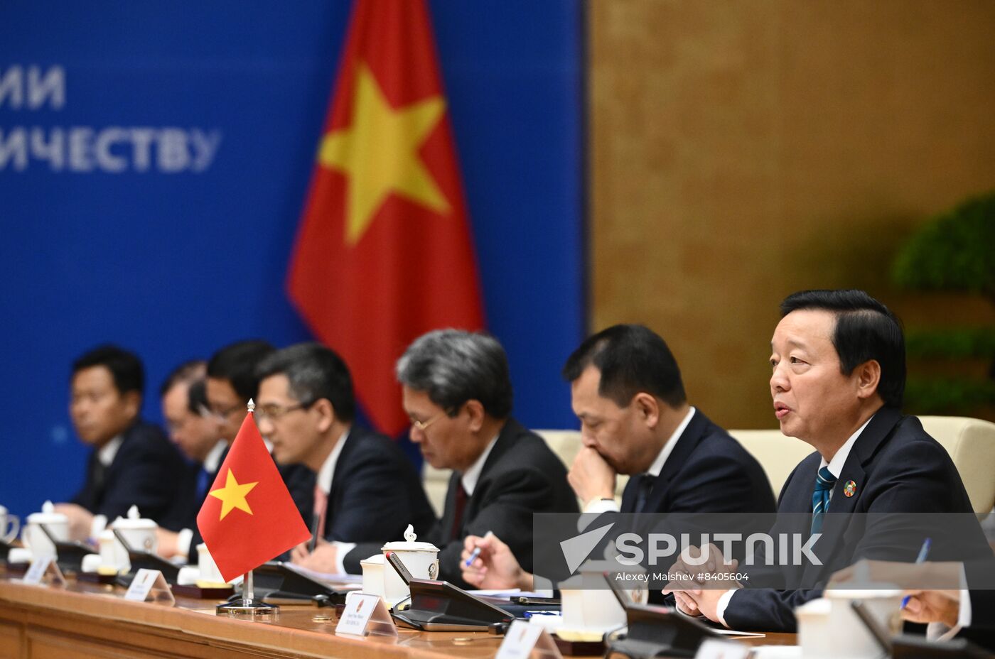 Vietnam Russia
