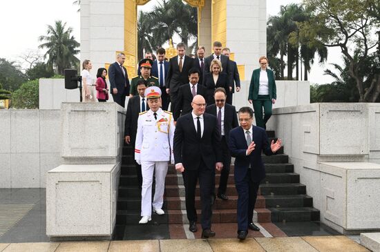 Vietnam Russia