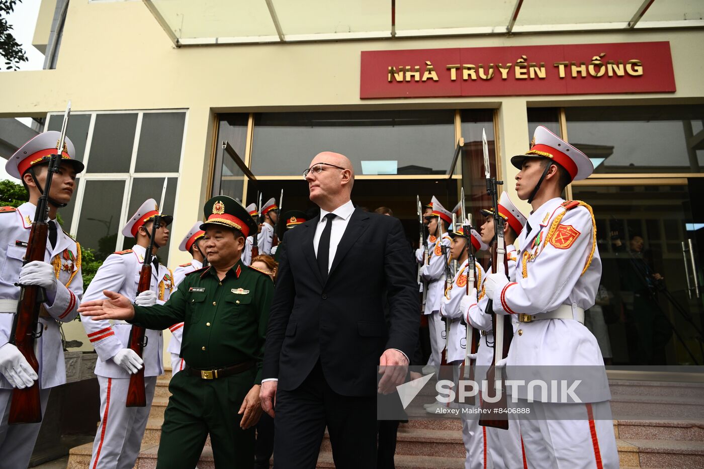 Vietnam Russia