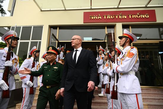 Vietnam Russia
