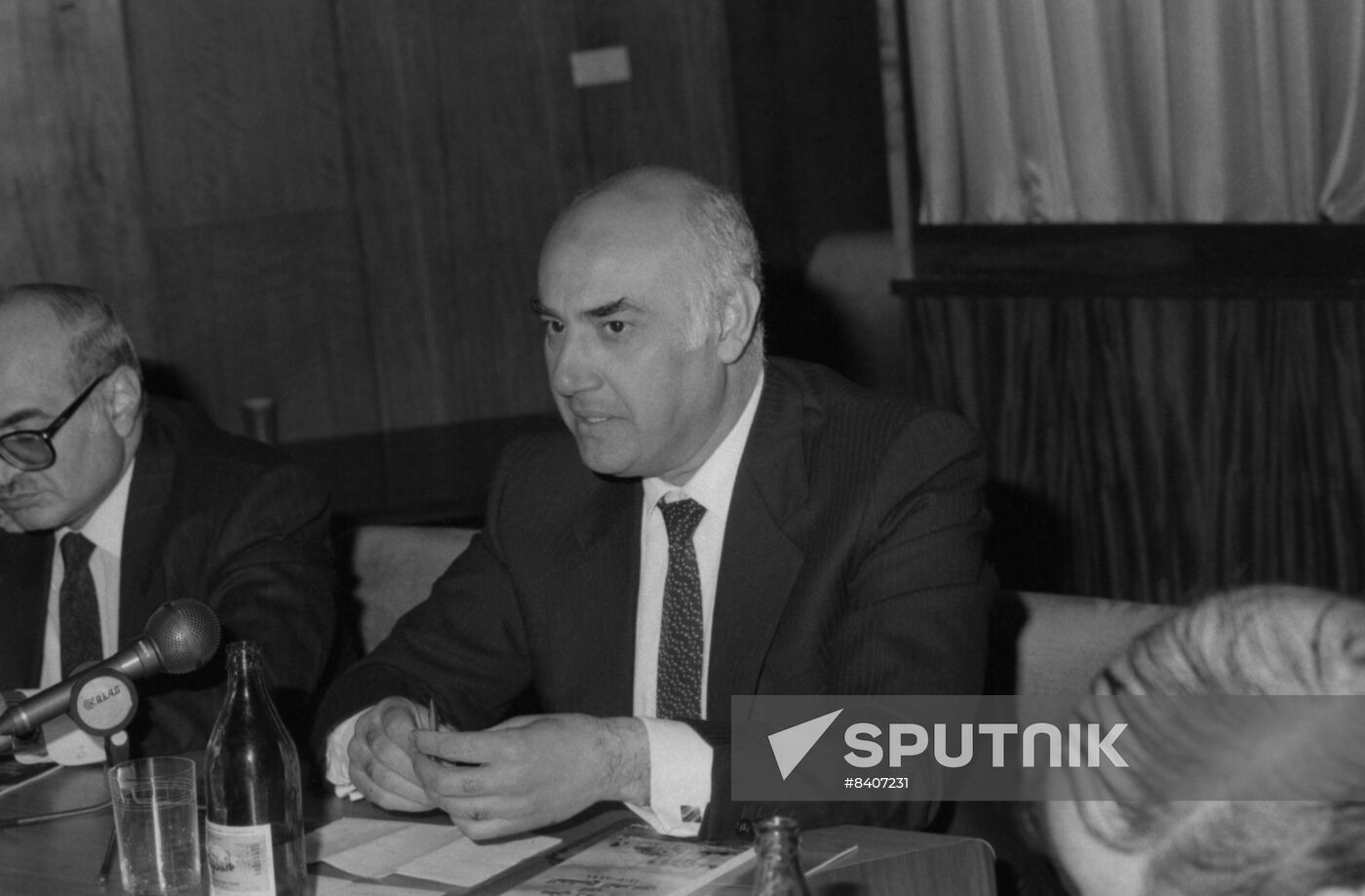 News conference with members of Arab business community at Novosti Press Agency