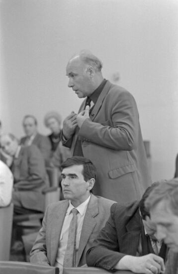 Discussion at Moscow delegates' club