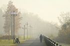 A woman practices nordic walking as smog as a result of industrial emissions hangs over the city of Kemerovo, Russia. Location: Kemerovo. Author: Alexander Patrin/Sputnik. Russia Smog