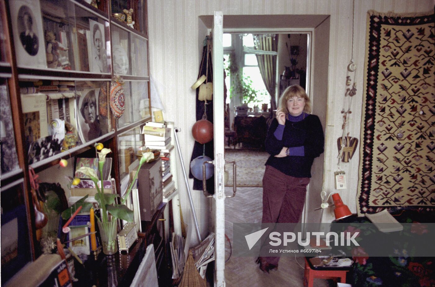 Soviet artist Natalya Nesterova | Sputnik Mediabank