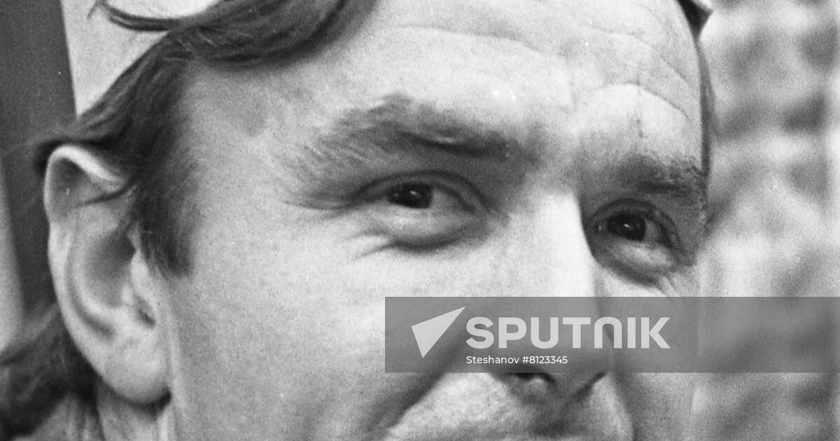 Izvestia newspaper | Sputnik Mediabank