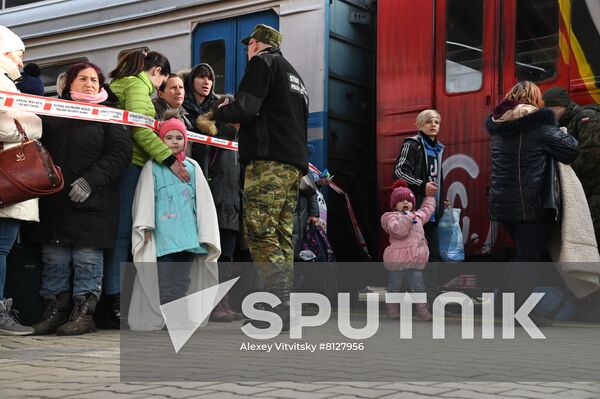 Poland Ukraine Refugees