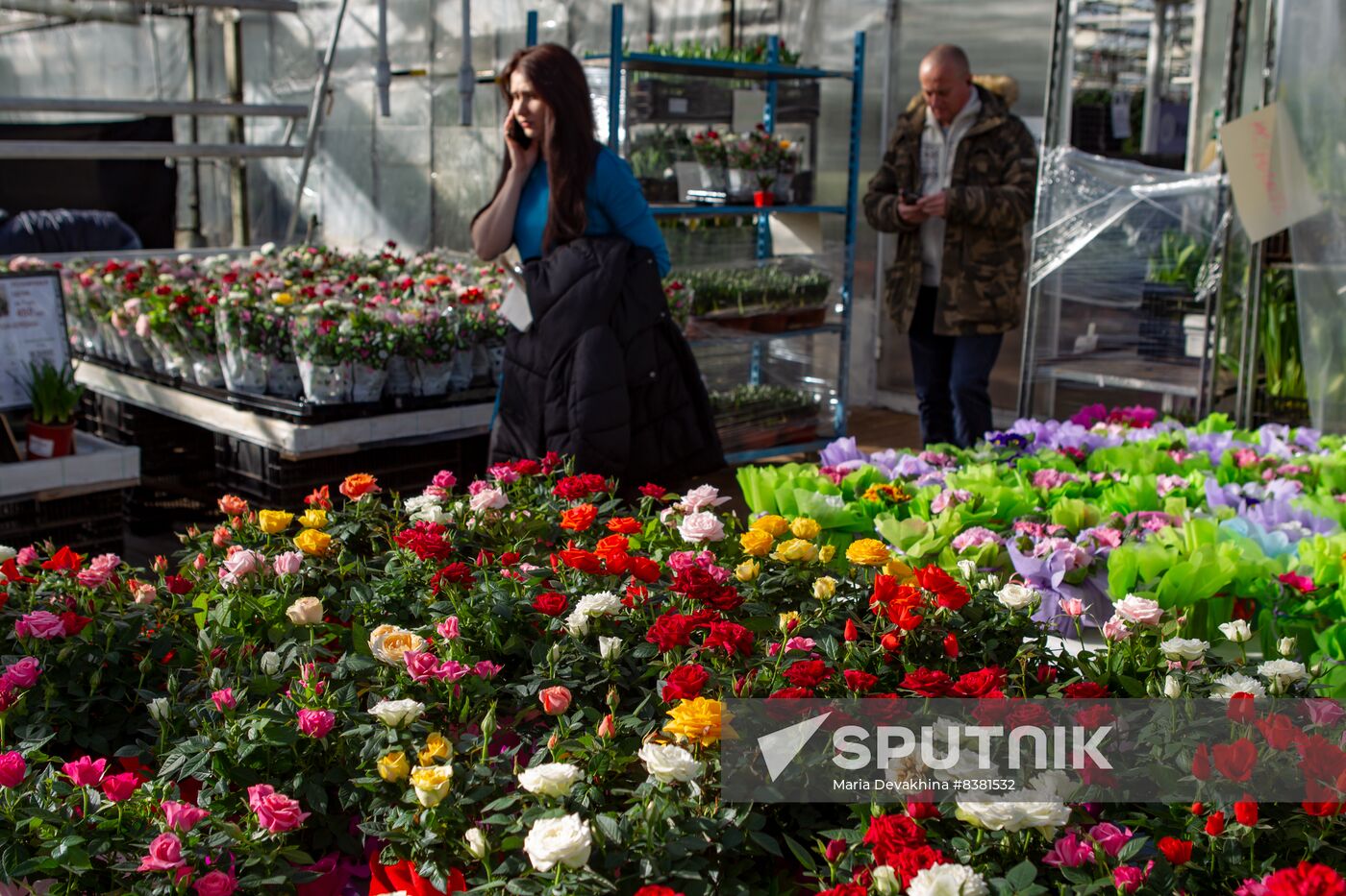 Russia Flowers Sputnik Mediabank
