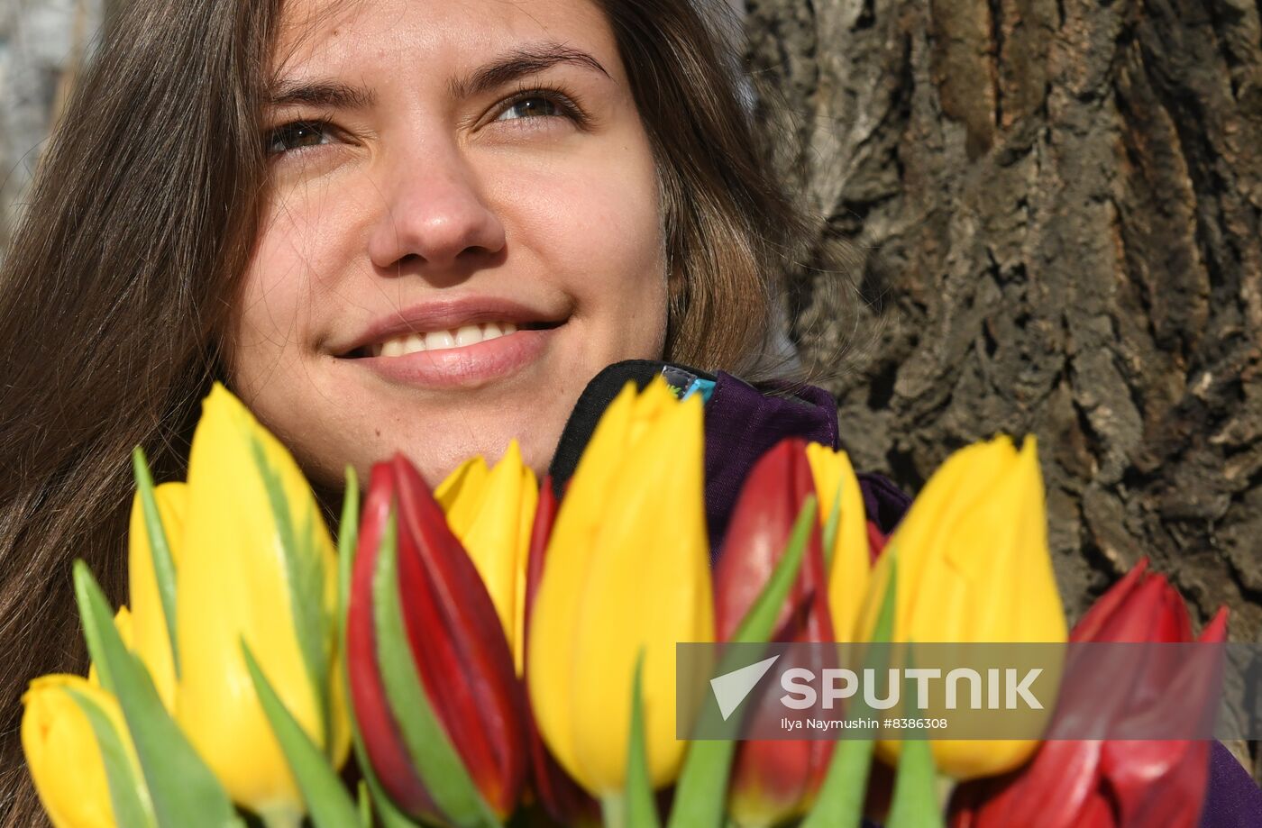 Russia Women’s Day Flower Sales Sputnik Mediabank