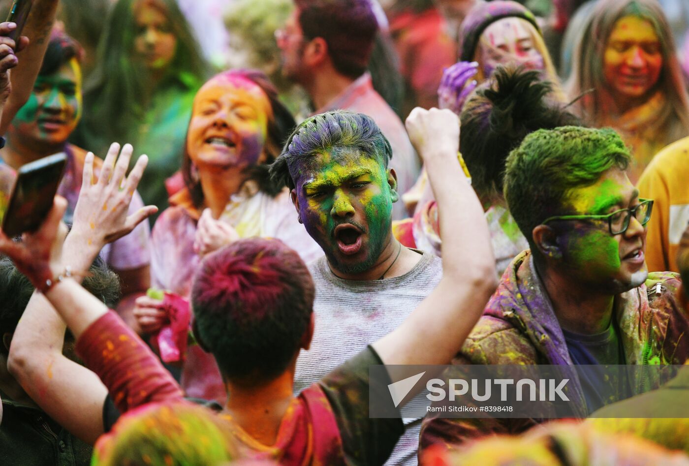 russia holi