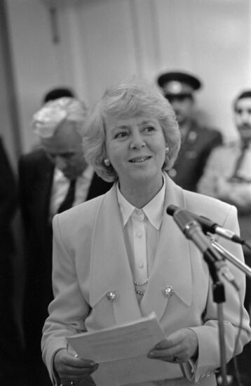 President of Iceland Vigdis Finnbogadottir visits USSR