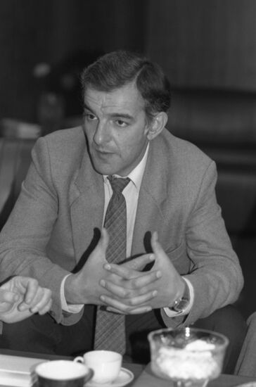 Roundtable discussion Soviet-Kuwaiti Relations