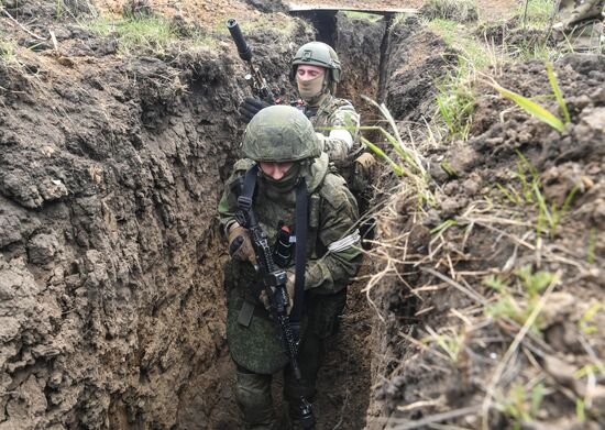 Russia Ukraine Military Operation Combat Training