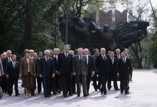 Delegation of German Democratic Republic visits USSR