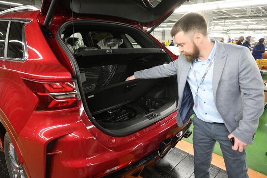 Russia China Car Production