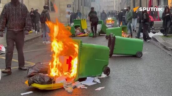 French police use tear gas to disperse protesters