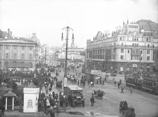 Teatralnaya Square