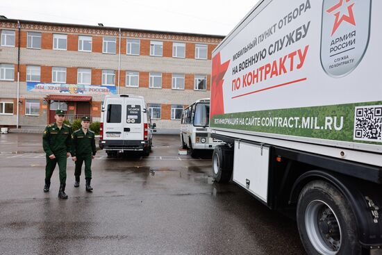 Russia Defence Conscripts