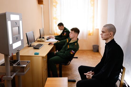 Russia Defence Conscripts